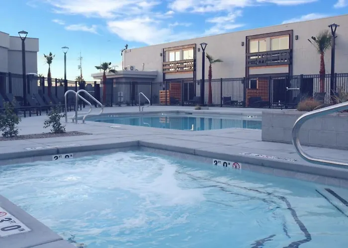 Bent Inn - Lgbtq Hotel